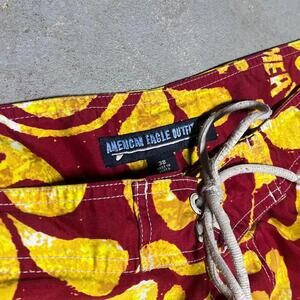 Vintage Y2K American Eagle Mens Size 38 Swim Trunks Board Shorts Yellow Floral